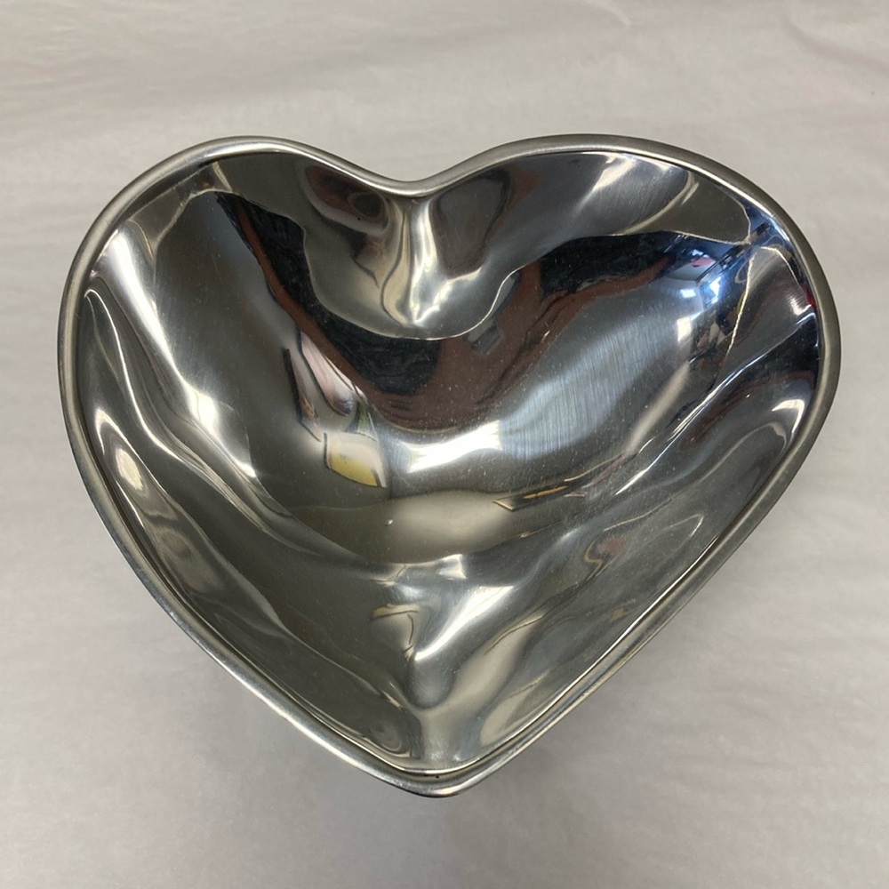 Beatriz Ball Heart-Shaped 7" Bowl